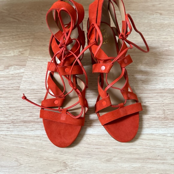 New Banana Republic Suede Strappy Lace up Sandals 8.5  Blovk Heels - Picture 10 of 10